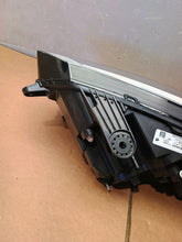 Laden Sie das Bild in den Galerie-Viewer, Frontscheinwerfer Dacia Sandero III Logan 260107920R LED Rechts Headlight