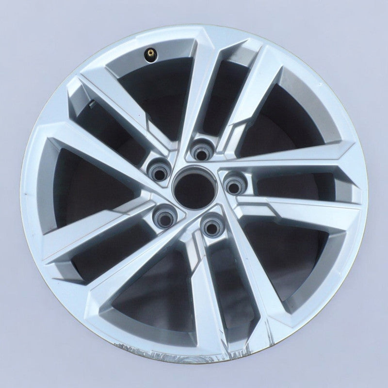 1x Alufelge 17 Zoll 8.0" 5x112 46ET Glanz Silber 8Y0601025E Audi A3 Rim Wheel