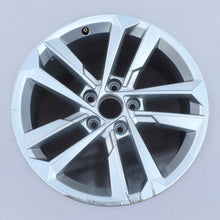 Load image into Gallery viewer, 1x Alufelge 17 Zoll 8.0&quot; 5x112 46ET Glanz Silber 8Y0601025E Audi A3 Rim Wheel