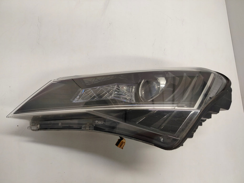 Frontscheinwerfer Skoda Superb III 3V1941015B Xenon Rechts oder Links