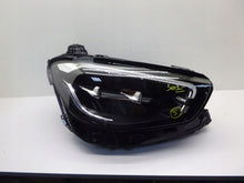 Laden Sie das Bild in den Galerie-Viewer, Frontscheinwerfer Mercedes-Benz A2139060805 A2139060705 LED Rechts oder Links