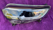 Load image into Gallery viewer, Frontscheinwerfer Renault Kadjar 7134613-25724-8756 Links Scheinwerfer Headlight SCH9497452988dr