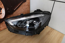 Laden Sie das Bild in den Galerie-Viewer, Frontscheinwerfer Mercedes-Benz W206 A2069068104 LE19A6437 Full LED Links SCH8554429819wg