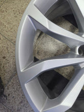 Laden Sie das Bild in den Galerie-Viewer, 1x Alufelge 18 Zoll 8.0" 5x112 40ET 8W0601025H Audi A4 B9 Rim Wheel FEL6675149099pp