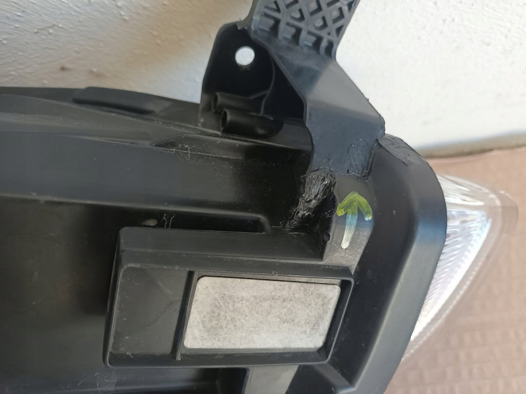 Frontscheinwerfer Ford Fiesta L1BB-13E015-CD Links Scheinwerfer Headlight SCH8839622012lr