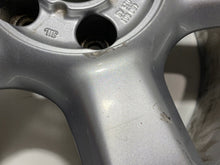 Laden Sie das Bild in den Galerie-Viewer, 1x Alufelge 17 Zoll 7.5&quot; 5x112 45ET Glanz Silber 4B0601025 Audi A6 Rim Wheel