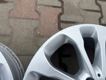 Load image into Gallery viewer, 4x Alufelge 17 Zoll 6.5" 5x112 Glanz Silber A156401170 Mercedes-Benz Gla FEL9270532537dg
