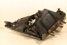 Laden Sie das Bild in den Galerie-Viewer, Frontscheinwerfer Toyota Prius Links Scheinwerfer Headlight SCH3007938074by