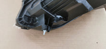 Laden Sie das Bild in den Galerie-Viewer, Frontscheinwerfer Ford Transit Courier R2X6-13W029-CE R2X6-13W029 Rechts SCH8131486246bh
