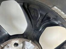 Load image into Gallery viewer, 1x Alufelge 17 Zoll 52910J7400 Kia Ceed Rim Wheel FEL4730466641mb