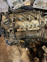 Laden Sie das Bild in den Galerie-Viewer, Motor Hyundai I30 D4FC 1.4 CRDI Diesel Engine Unkomplett