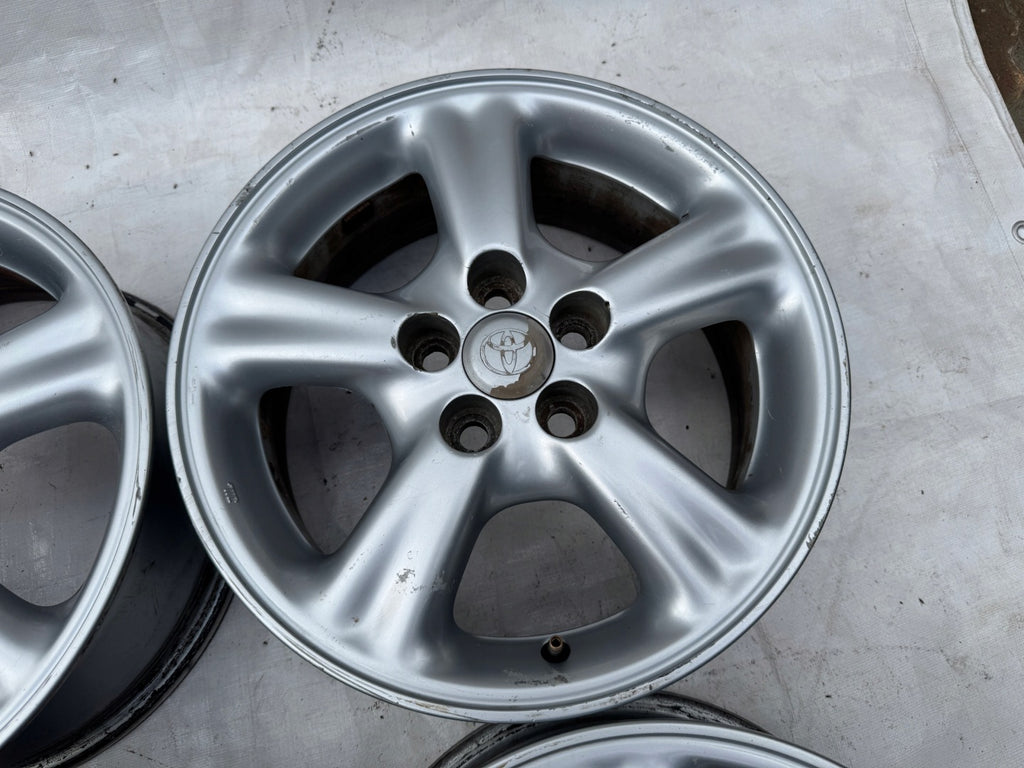4x Alufelge 15 Zoll 6.0" 5x100 39ET Toyota Rim Wheel FEL4324666437mr