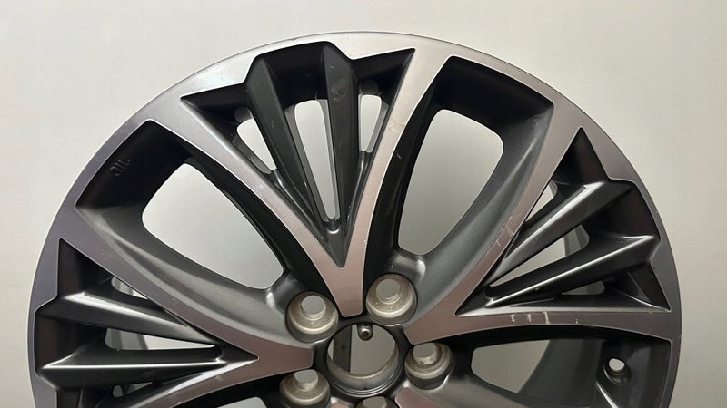 1x Alufelge 17 Zoll 6.5" 5x100 50ET Glanz Graphit PW457-0D005 Mg Yaris Rim Wheel FEL4163324190ea