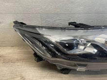 Laden Sie das Bild in den Galerie-Viewer, Frontscheinwerfer Mitsubishi Eclipse Cross W3153 LED Rechts Headlight
