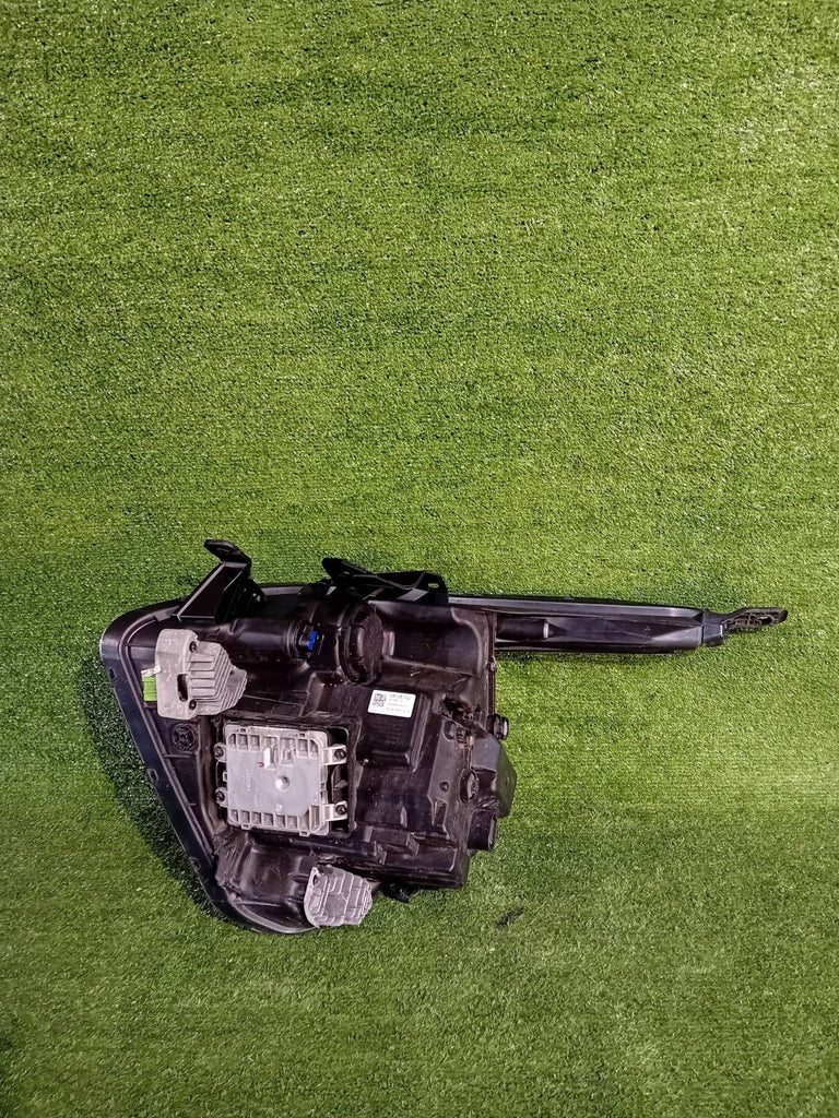 Frontscheinwerfer Kia Sportage V 92102R2100 Rechts Scheinwerfer Headlight SCH3885537736js