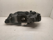 Laden Sie das Bild in den Galerie-Viewer, Frontscheinwerfer Audi A3 8V0941005E Xenon Links Scheinwerfer Headlight