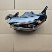 Laden Sie das Bild in den Galerie-Viewer, Frontscheinwerfer Mercedes-Benz A4709060800 LED Links Scheinwerfer Headlight SCH4958048286iw
