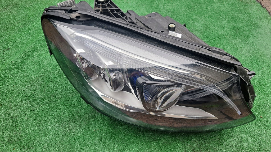 Frontscheinwerfer Mercedes-Benz W205 A2059061606 LED Rechts Headlight SCH9559375151jg