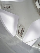 Load image into Gallery viewer, 1x Alufelge 17 Zoll 7.0&quot; 5x112 51ET Matt Silber 6F0601025C Seat Ibiza V