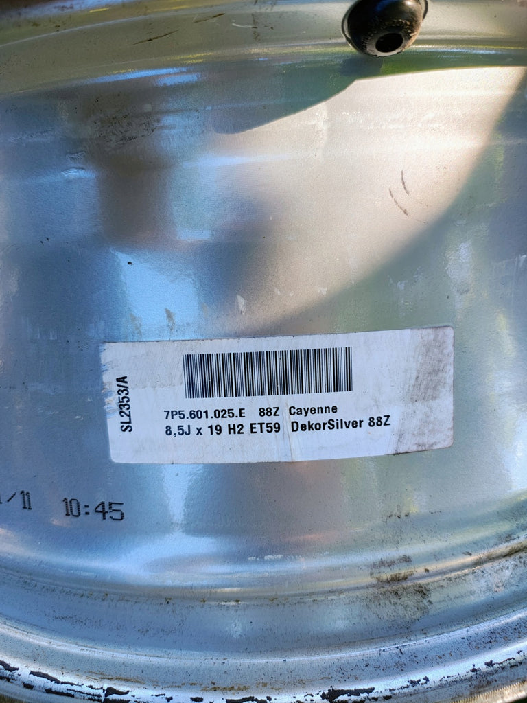 1x Alufelge 19 Zoll 8.5" 5x130 59ET Matt Silber 7P5601025E Porsche Rim Wheel FEL8910793833ls