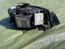 Load image into Gallery viewer, Frontscheinwerfer Audi A4 B8 8K0941003P Xenon Ein Stück (Rechts oder Links)