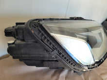 Laden Sie das Bild in den Galerie-Viewer, Frontscheinwerfer Audi A4 8W0941012 Full LED Rechts Scheinwerfer Headlight