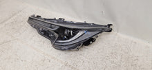 Laden Sie das Bild in den Galerie-Viewer, Frontscheinwerfer Toyota Corolla 8115002S70 LED Links Scheinwerfer Headlight SCH5608848506kp