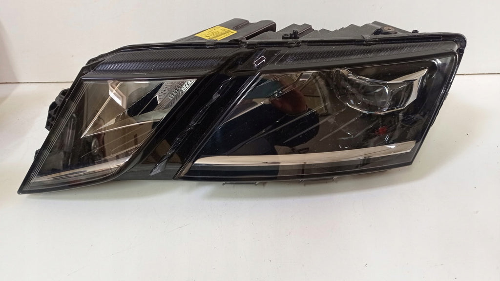 Frontscheinwerfer Skoda Octavia III 5E1941015F LED Links Scheinwerfer Headlight SCH4851798221lw