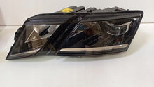 Load image into Gallery viewer, Frontscheinwerfer Skoda Octavia III 5E1941015F LED Links Scheinwerfer Headlight SCH4851798221lw