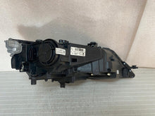 Laden Sie das Bild in den Galerie-Viewer, Frontscheinwerfer Seat Leon 5F1941773A LED Links Scheinwerfer Headlight