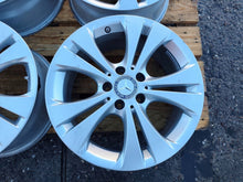 Laden Sie das Bild in den Galerie-Viewer, 4x Alufelge 17 Zoll 5x112 A2464010800 Mercedes-Benz W246 Rim Wheel FEL6113829811zn