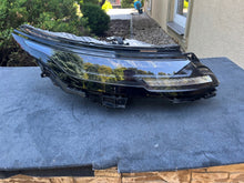 Laden Sie das Bild in den Galerie-Viewer, Frontscheinwerfer Land Rover Range L551 32657907 Rechts Scheinwerfer Headlight SCH8594431011nc