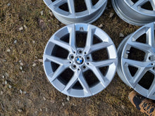 Laden Sie das Bild in den Galerie-Viewer, 4x Alufelge 17 Zoll 7.0" 5x112 41ET Glanz Silber 6898299 BMW 2 Rim Wheel FEL5886069207kr