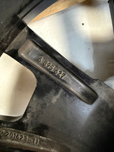 Load image into Gallery viewer, 1x Alufelge 19 Zoll 8.0" 5x112 34ET 6895627 BMW X3 G01 Ix3 G08 Rim Wheel FEL2347669620it