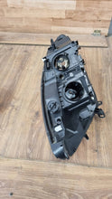 Laden Sie das Bild in den Galerie-Viewer, Frontscheinwerfer Renault Grand III Scenic 260605628R 89908594 Links Headlight SCH8199468157hm