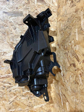 Laden Sie das Bild in den Galerie-Viewer, Frontscheinwerfer 9682828280 9682828180 Ein Stück (Rechts oder Links) Headlight