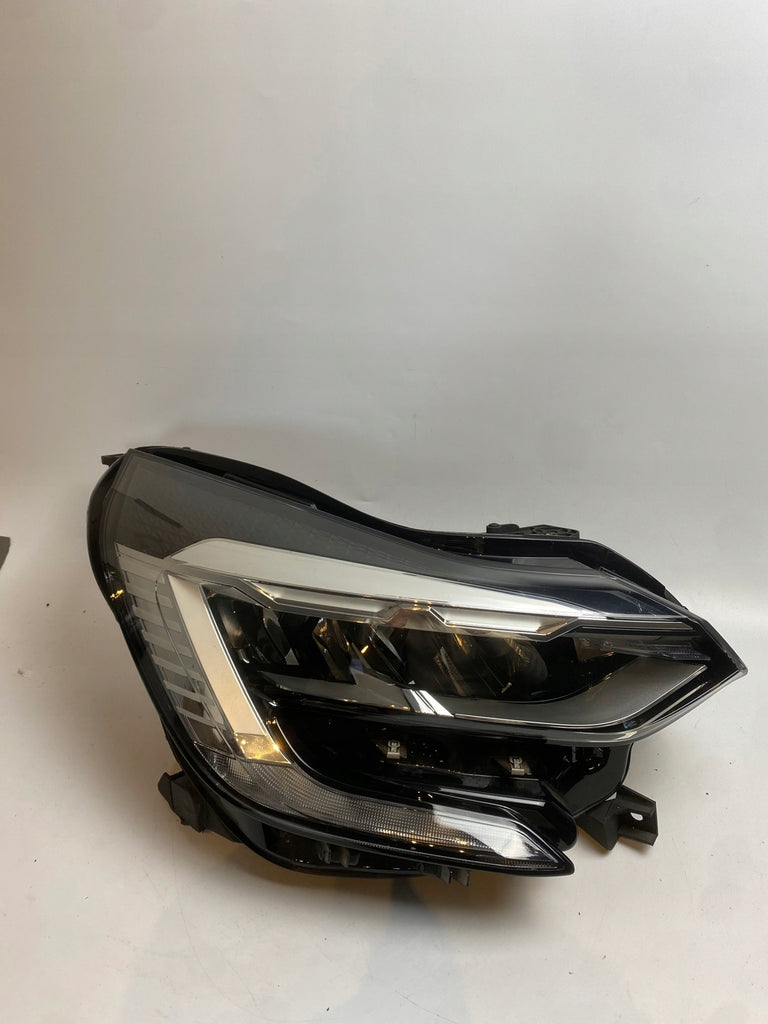 Frontscheinwerfer Renault Captur II 260104095R LED Rechts Scheinwerfer Headlight