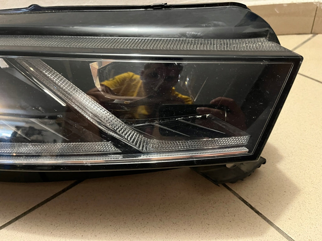 Frontscheinwerfer Skoda Octavia IV 5E4941016A LED Rechts Scheinwerfer Headlight SCH9601361379mw