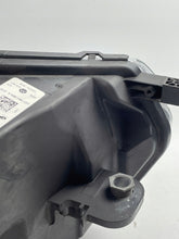 Laden Sie das Bild in den Galerie-Viewer, Frontscheinwerfer VW Taigo 2G7941005A LED Links Scheinwerfer Headlight SCH5115801075pt