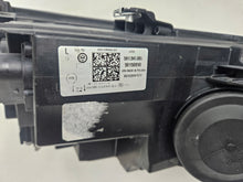 Load image into Gallery viewer, Frontscheinwerfer VW Golf VIII 5H1941005 LED Ein Stück (Rechts oder Links) SCH5166211007mw