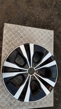 Laden Sie das Bild in den Galerie-Viewer, 1x Alufelge 17 Zoll 7.5&quot; 5x108 Glanz Graphit 32327081 Volvo Xc40 Rim Wheel