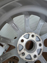 Load image into Gallery viewer, 1x Alufelge 16 Zoll 6.0" 5x112 50ET Glanz Silber V12606 Seat Altea Golf I Jetta FEL2343982219dg