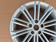 Load image into Gallery viewer, 1x Alufelge 17 Zoll 7.0" 5x112 49ET 5F0601025S- Seat Leon Rim Wheel FEL2052636750kl