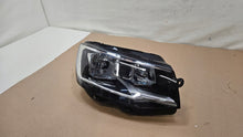 Load image into Gallery viewer, Frontscheinwerfer VW Transporter 7E1941006G Rechts Scheinwerfer Headlight