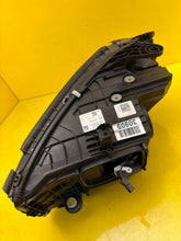 Laden Sie das Bild in den Galerie-Viewer, Frontscheinwerfer Mercedes-Benz W206 A2069068204 LED Rechts Headlight SCH3303296823tg