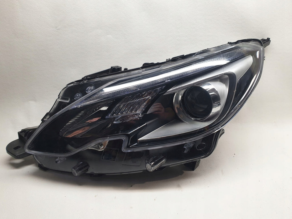 Frontscheinwerfer Peugeot 2008 I 9825313980 Links Scheinwerfer Headlight SCH6579177377ie