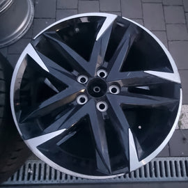 1x Alufelge 19 Zoll 7.5