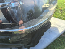 Laden Sie das Bild in den Galerie-Viewer, Frontscheinwerfer BMW X5 F15 F16 7410684 Full LED Rechts Scheinwerfer Headlight SCH6336506310mt