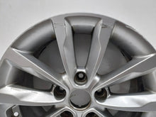 Load image into Gallery viewer, 1x Alufelge 17 Zoll 7.5&quot; 5x114.3 46ET Glanz Silber 52910-3Z710 Hyundai I30 I40