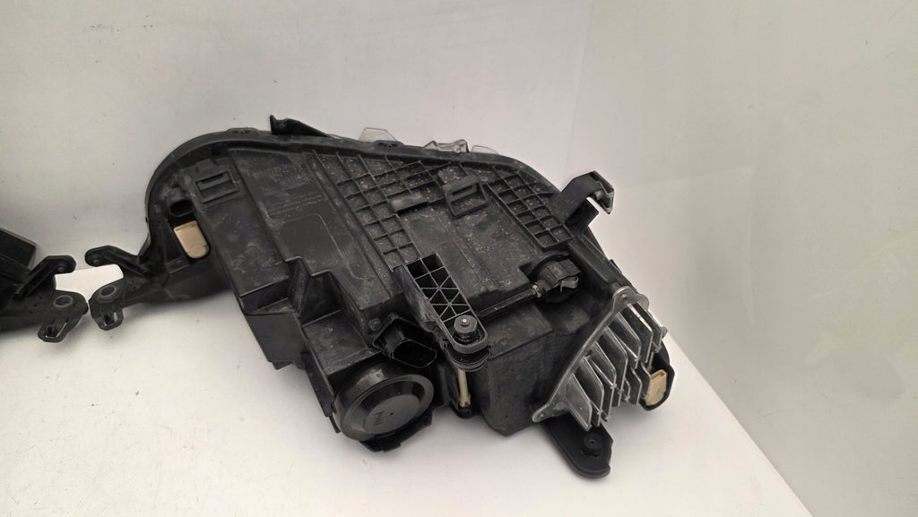 Frontscheinwerfer VW T-Roc 2GA941005F 2GA941006F LED Ein Satz Headlight SCH7330414444ic